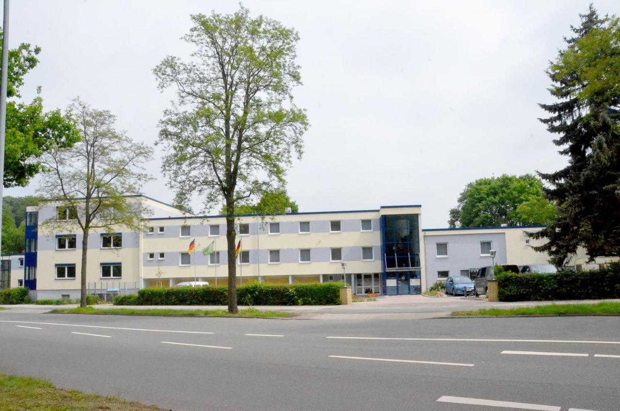 Hotel Am Klieversberg Wolfsburg Exterior foto